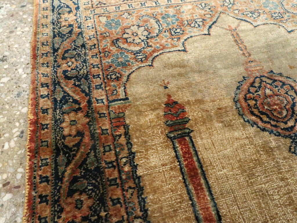 Antique Persian Tabriz Silk Rug, No.15738 - Galerie Shabab