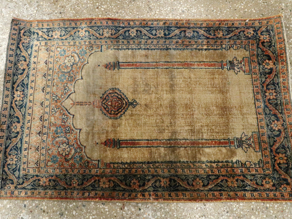 Antique Persian Tabriz Silk Rug, No.15738 - Galerie Shabab