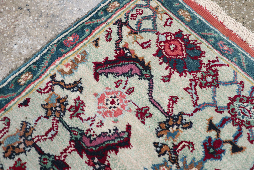 Antique Indian Agra Rug (Pair: 2 of 2), No.15747 - Galerie Shabab