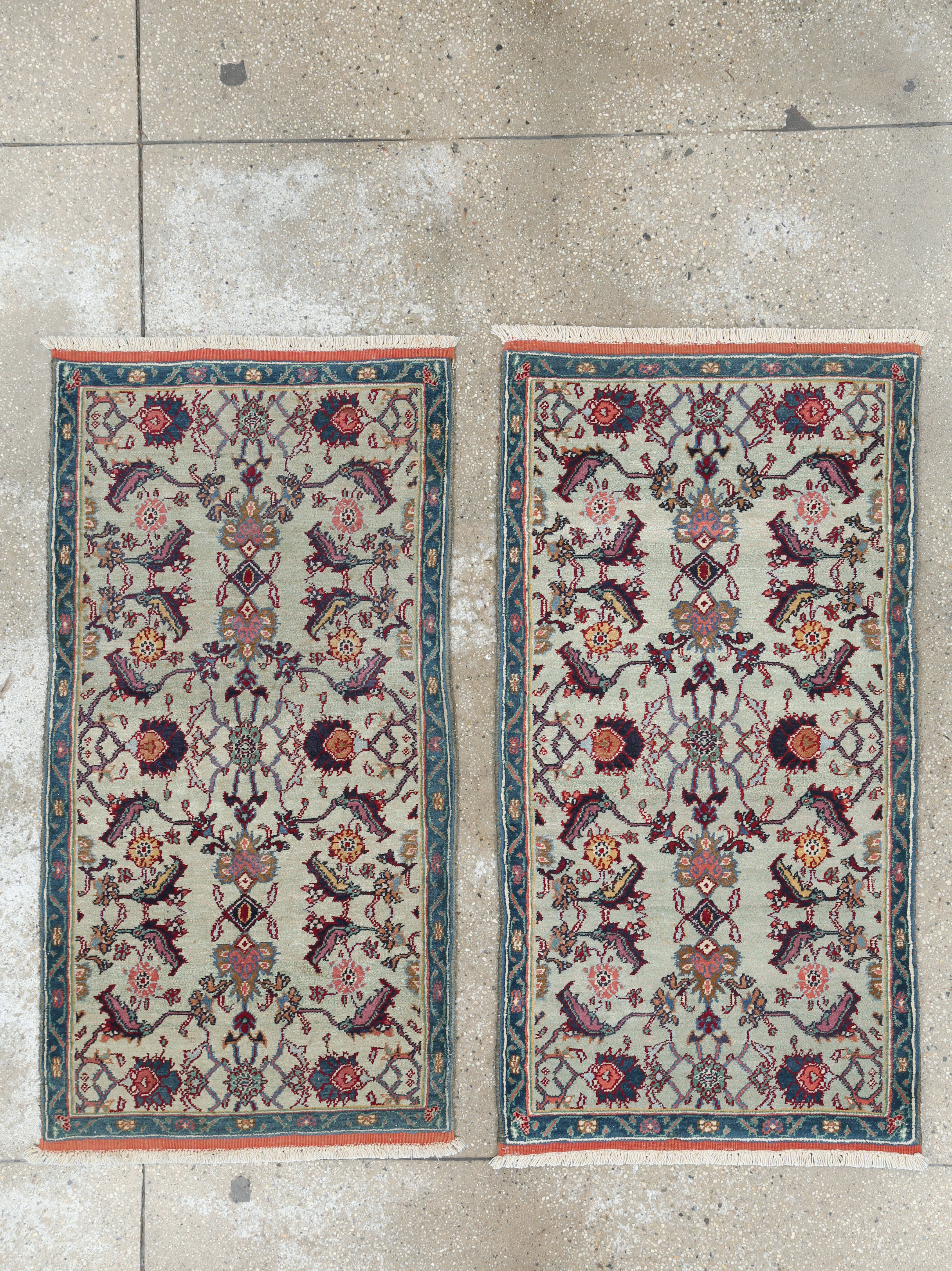 Antique Indian Agra Rug (Pair: 2 of 2), No.15747 - Galerie Shabab