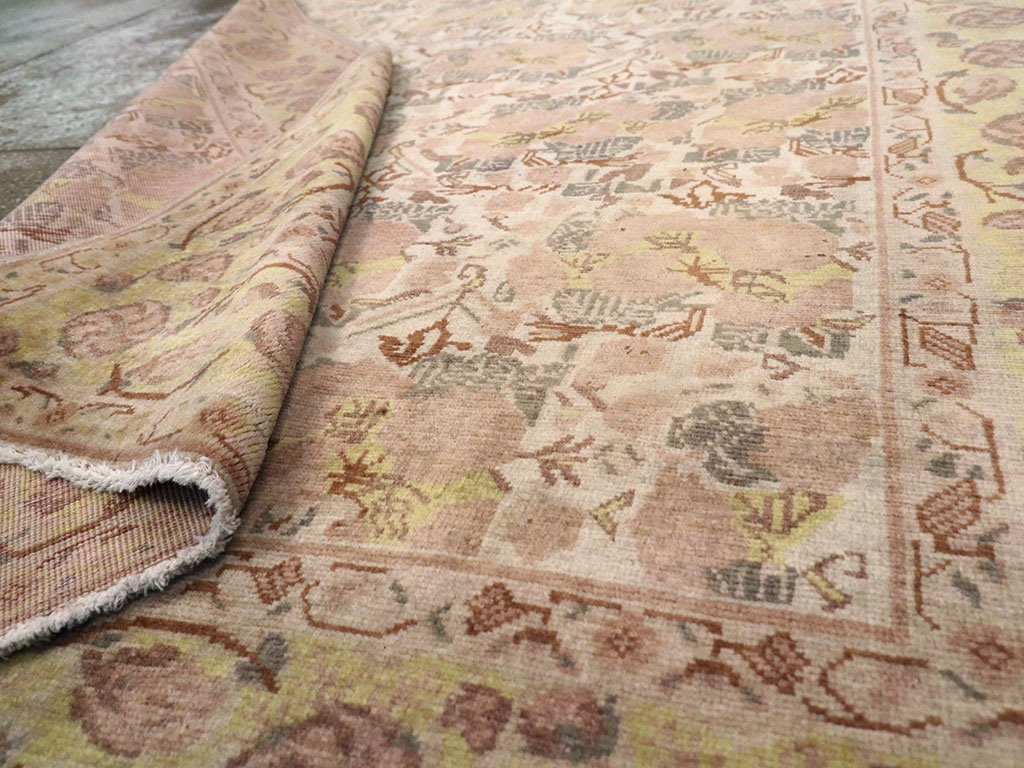 Antique Indian Lahore Rug, No.15761 - Galerie Shabab