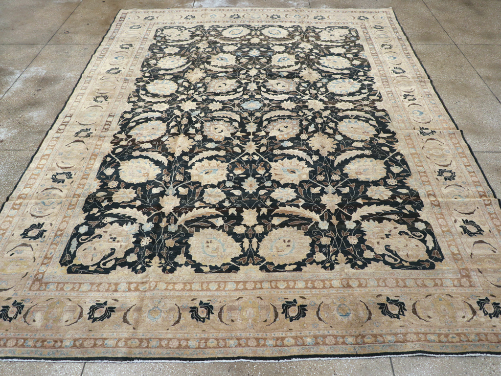 Antique Persian Tabriz Carpet, No.15777 - Galerie Shabab
