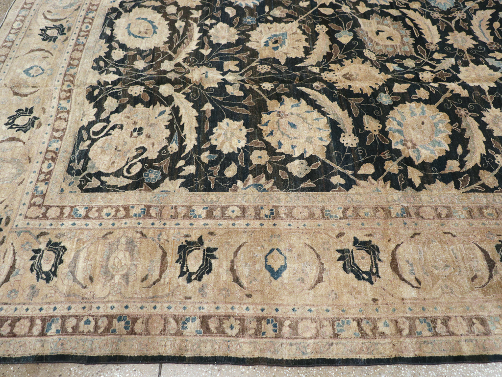 Antique Persian Tabriz Carpet, No.15777 - Galerie Shabab