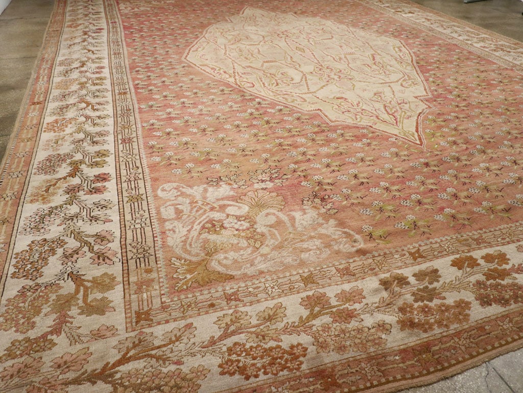 Antique Turkish Ghiordes Carpet, No.15787 - Galerie Shabab