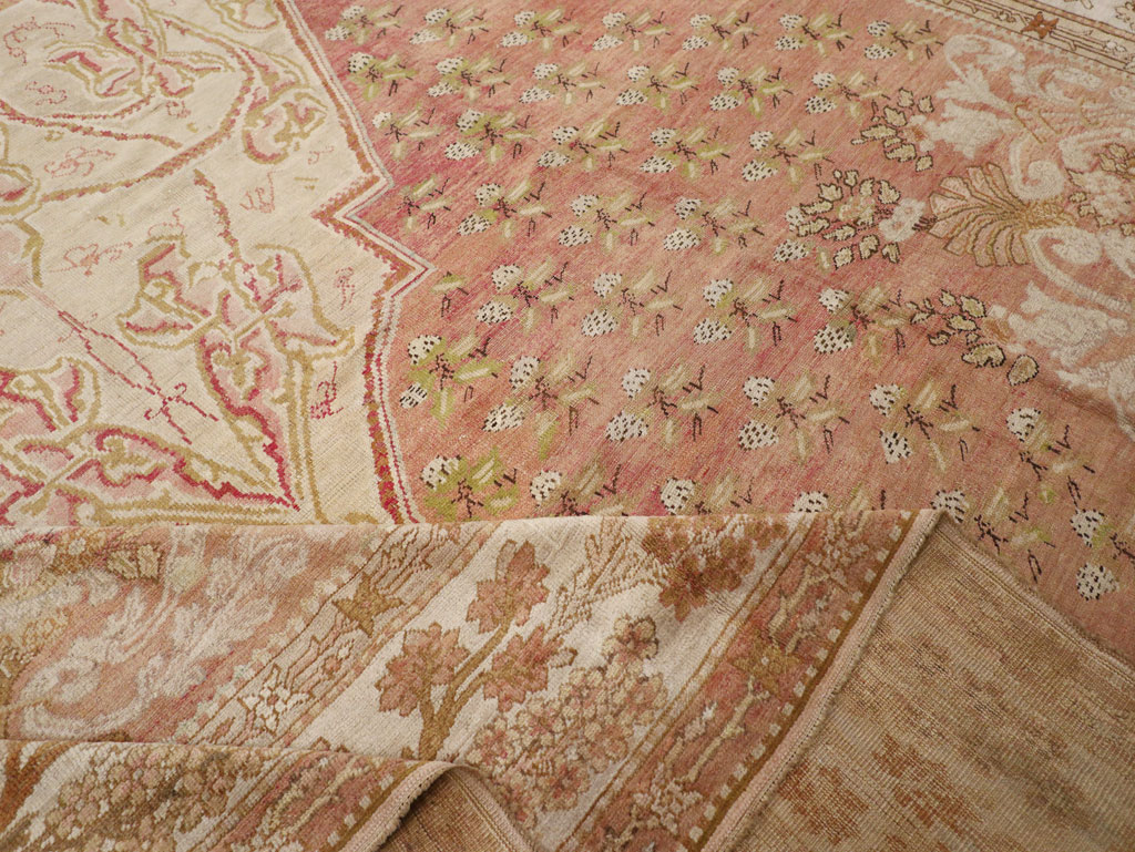 Antique Turkish Ghiordes Carpet, No.15787 - Galerie Shabab