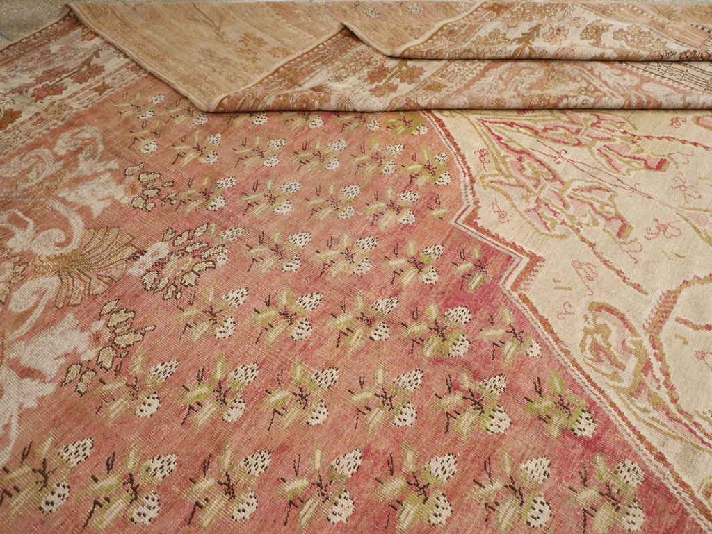 Antique Turkish Ghiordes Carpet, No.15787 - Galerie Shabab