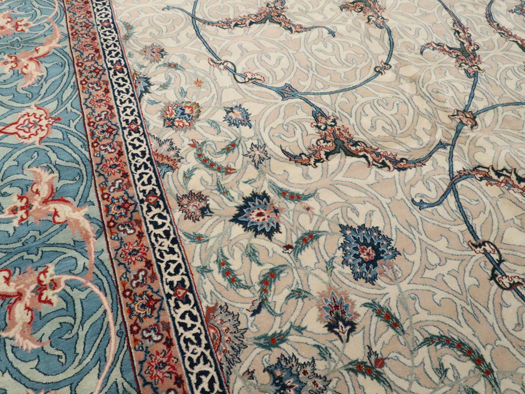 Vintage Persian Isfahan Oversize Carpet, No.15788 - Galerie Shabab