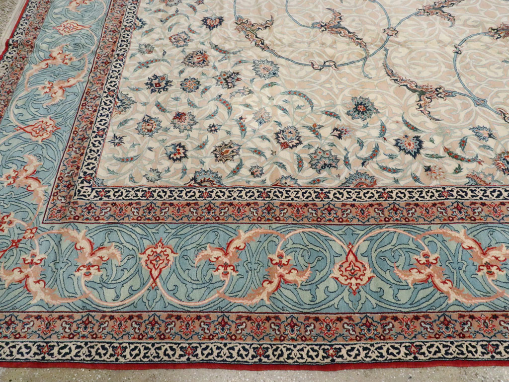 Vintage Persian Isfahan Oversize Carpet, No.15788 - Galerie Shabab