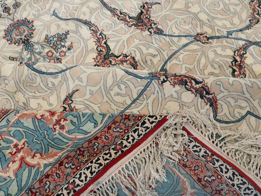 Vintage Persian Isfahan Oversize Carpet, No.15788 - Galerie Shabab