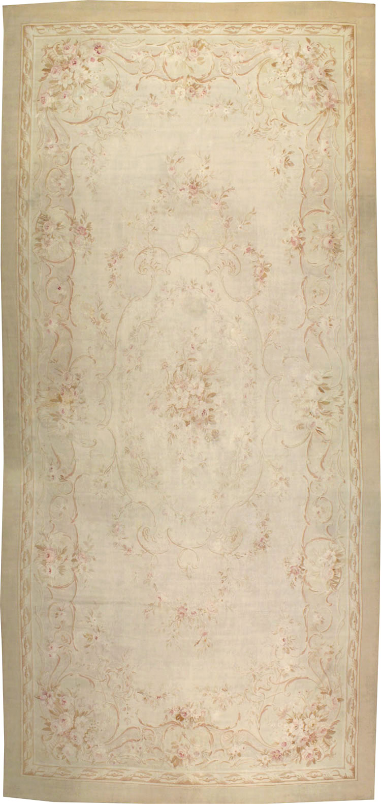 Antique French Aubusson Oversize Carpet, No.15799 - Galerie Shabab