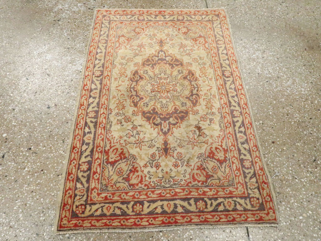 Antique Turkish Sivas Rug, No.15804 - Galerie Shabab