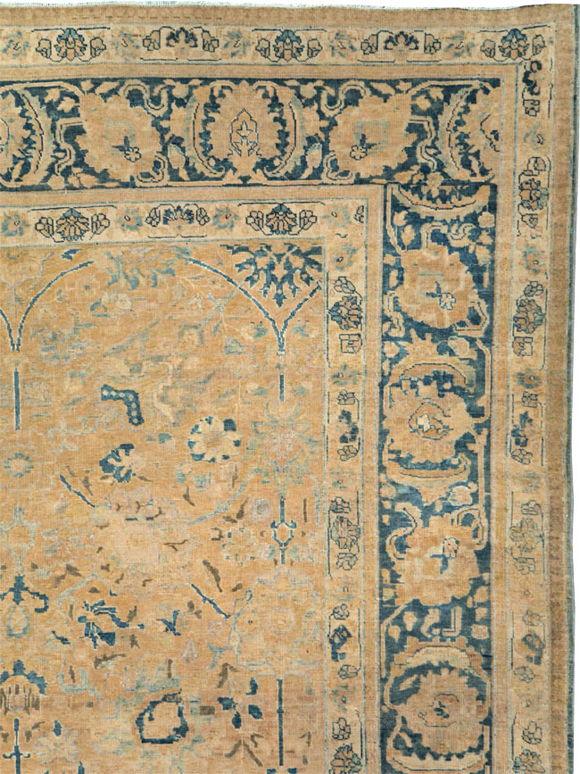 Antique Persian Tabriz Carpet, No.15810 - Galerie Shabab