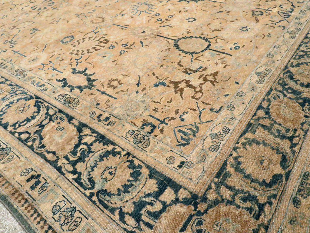 Antique Persian Tabriz Carpet, No.15810 - Galerie Shabab