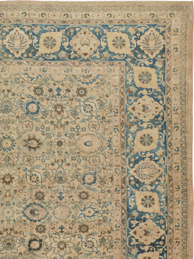 Antique Persian Tabriz Carpet, No.15811 - Galerie Shabab
