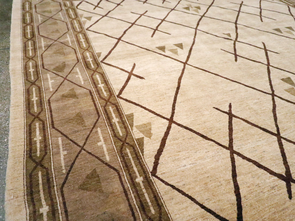 Persian Tabriz Modernist Carpet, No.15812 - Galerie Shabab