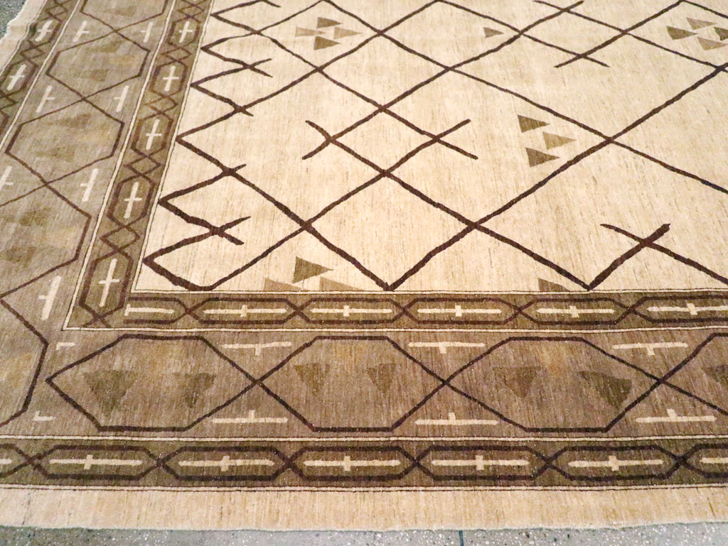 Persian Tabriz Modernist Carpet, No.15812 - Galerie Shabab