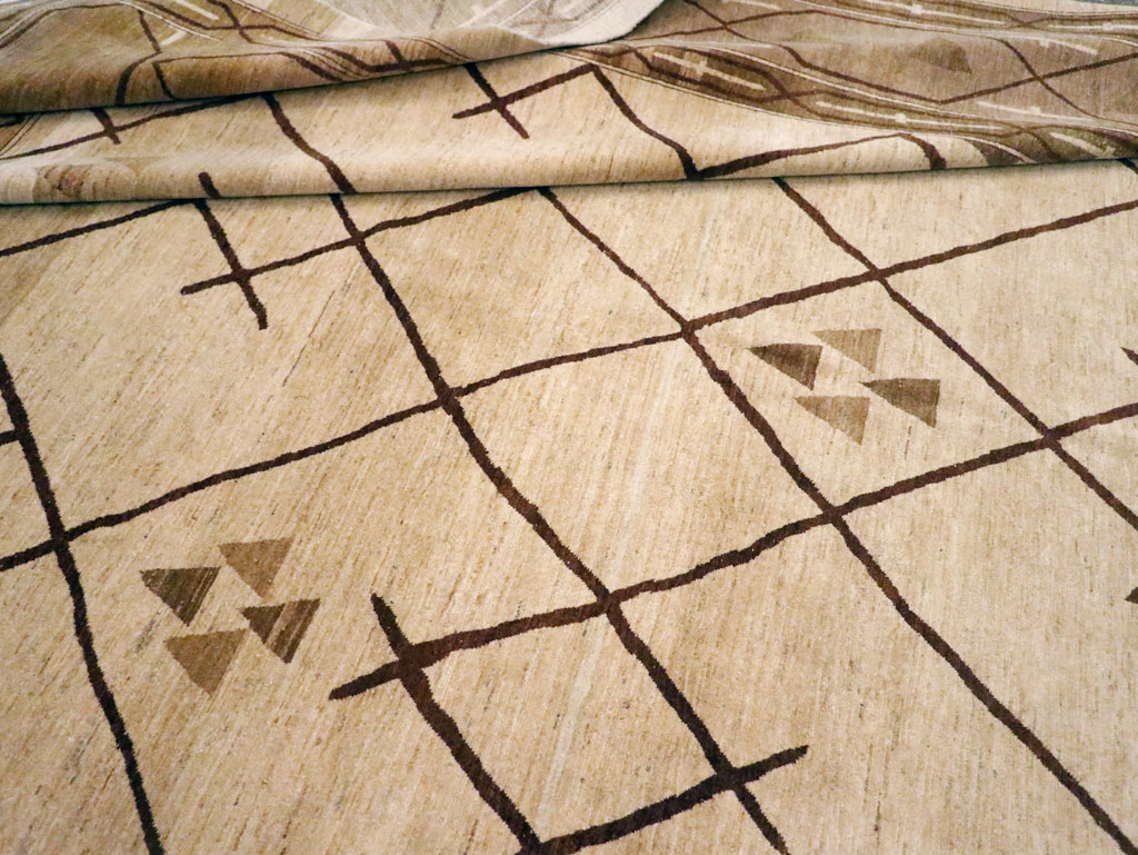 Persian Tabriz Modernist Carpet, No.15812 - Galerie Shabab