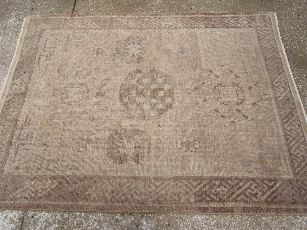 Antique East Turkestan Khotan Rug, No.15826 - Galerie Shabab