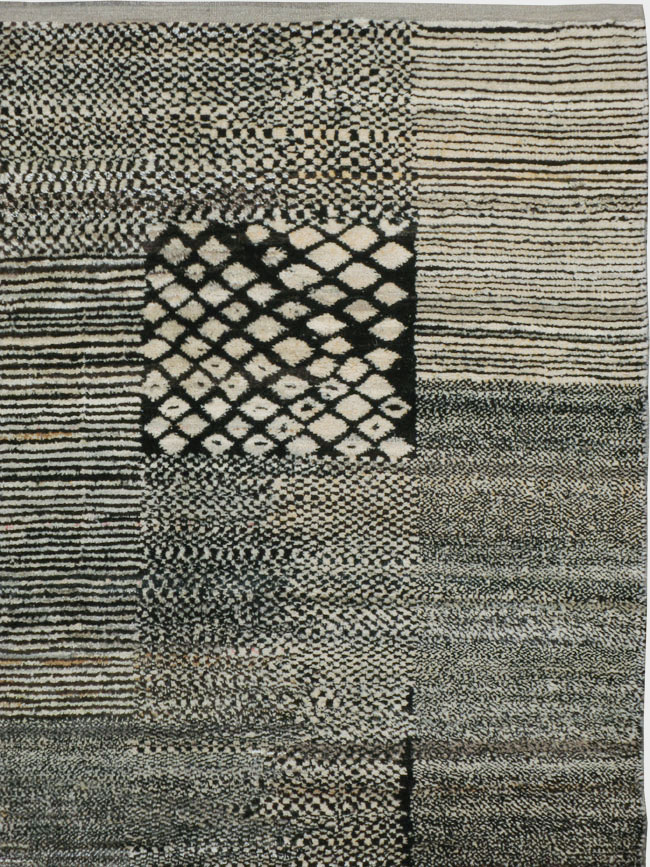 Modern Turkish Anatolian Carpet, No.15833 - Galerie Shabab