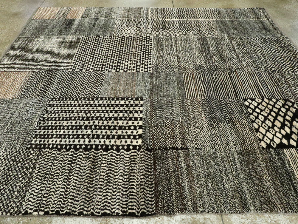 Modern Turkish Anatolian Carpet, No.15833 - Galerie Shabab