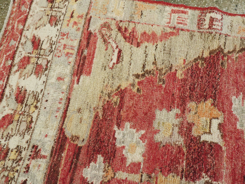 Vintage Turkish Oushak Rug, No.15866 - Galerie Shabab