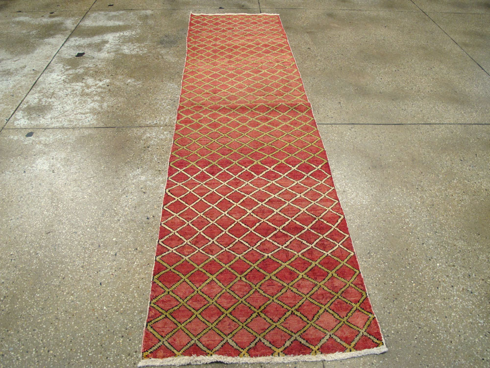 Vintage Turkish Anatolian Runner, No.15867 - Galerie Shabab