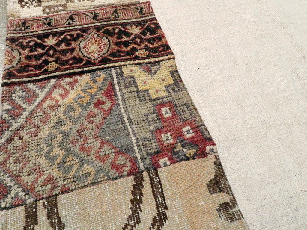 Vintage Turkish Anatolian Kilim, No.15870 - Galerie Shabab