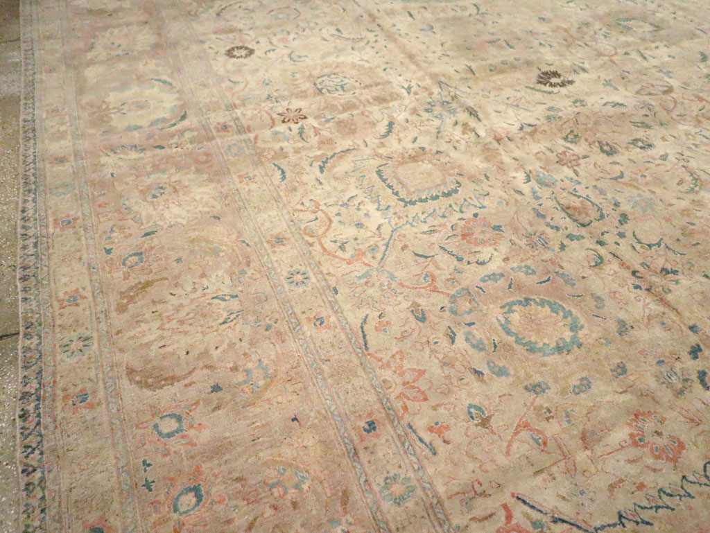 Antique Persian Tabriz Carpet, No.15895 - Galerie Shabab