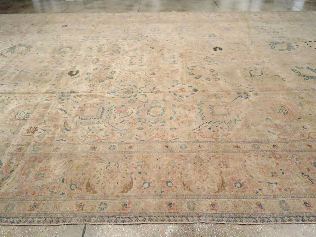 Antique Persian Tabriz Carpet, No.15895 - Galerie Shabab