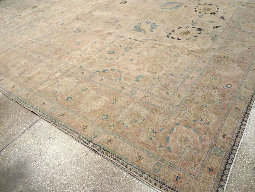 Antique Persian Tabriz Carpet, No.15895 - Galerie Shabab