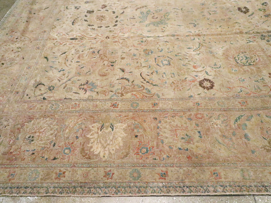 Antique Persian Tabriz Carpet, No.15895 - Galerie Shabab