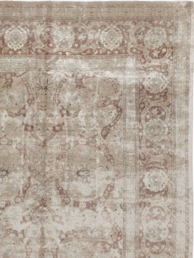 Antique Persian Tabriz Carpet, No.15897 - Galerie Shabab