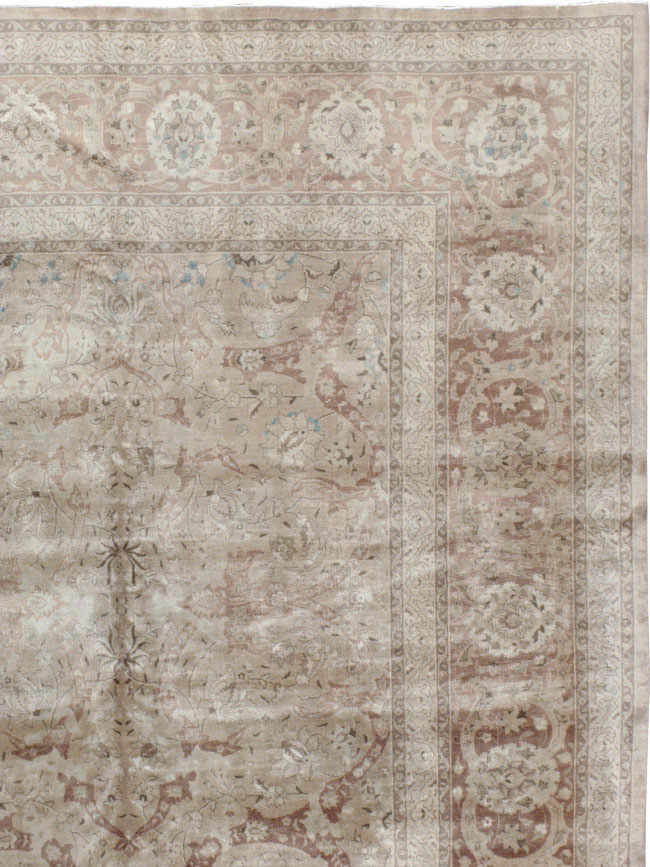 Antique Persian Tabriz Carpet, No.15897 - Galerie Shabab