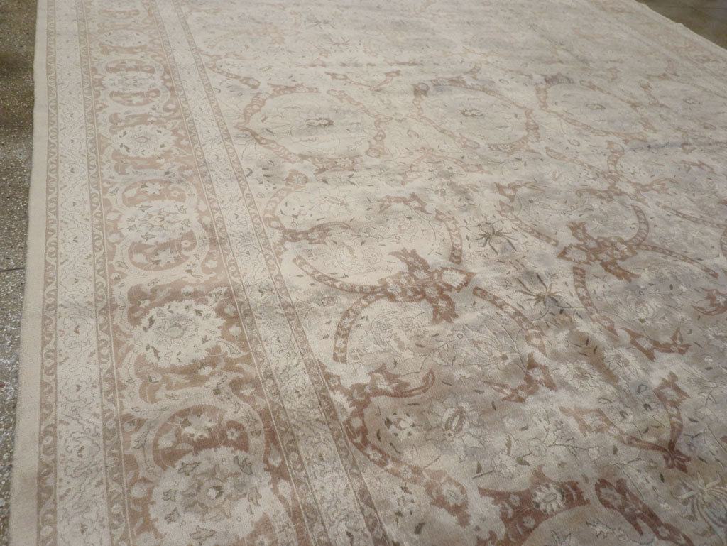 Antique Persian Tabriz Carpet, No.15897 - Galerie Shabab