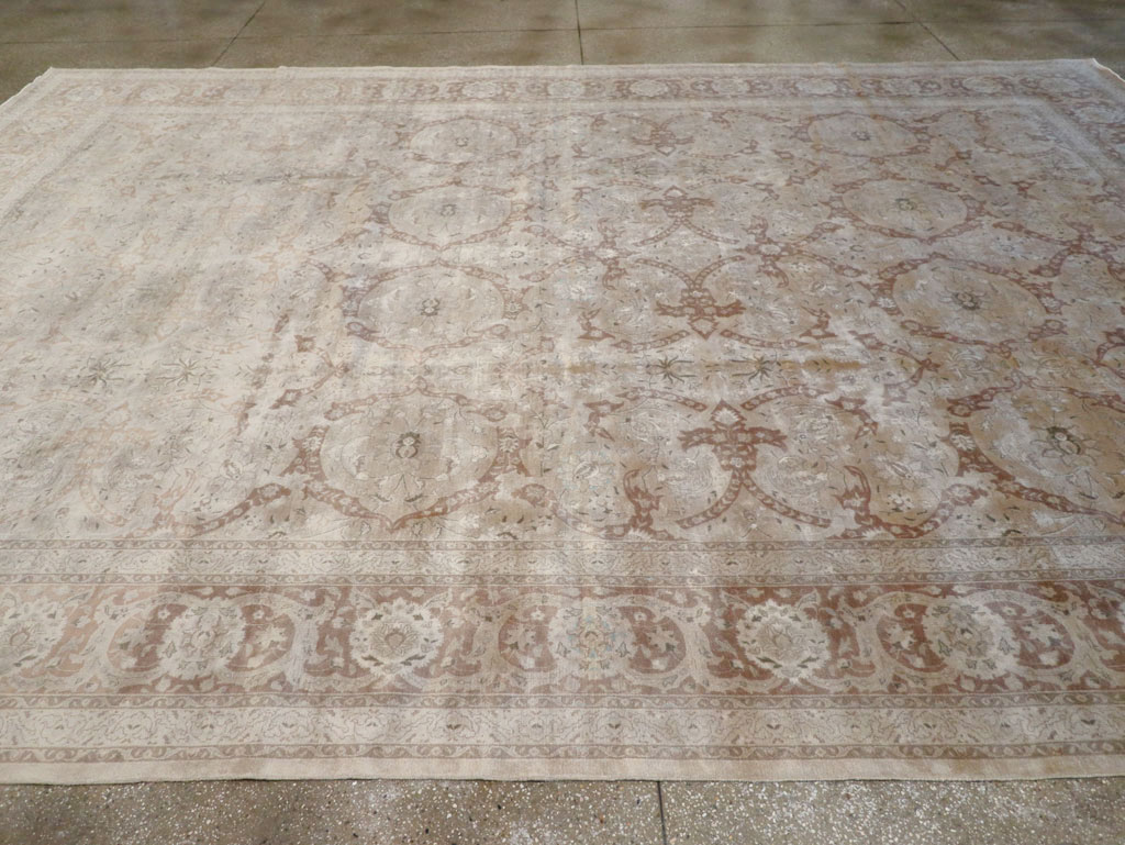 Antique Persian Tabriz Carpet, No.15897 - Galerie Shabab