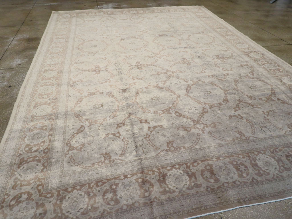 Antique Persian Tabriz Carpet, No.15897 - Galerie Shabab