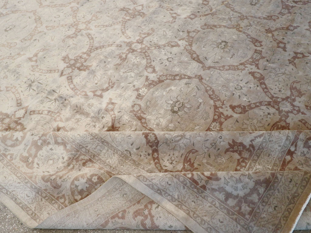 Antique Persian Tabriz Carpet, No.15897 - Galerie Shabab