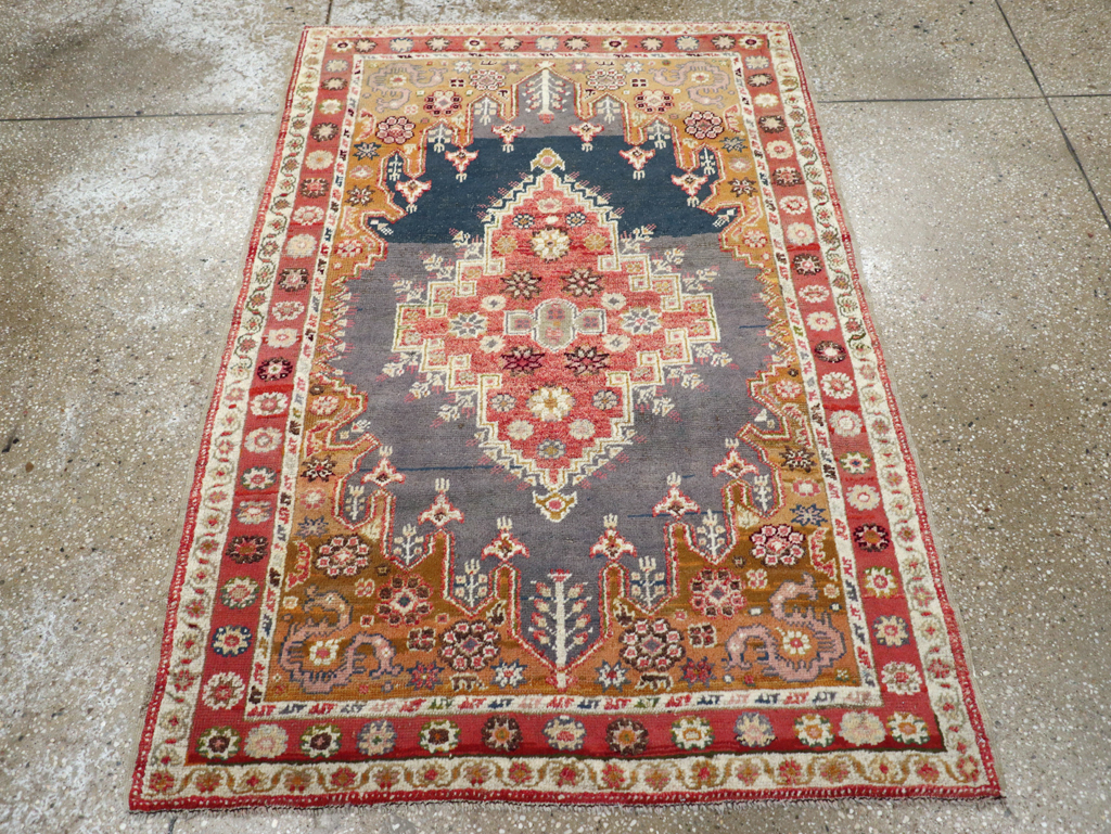 Antique Turkish Oushak Rug, No.15909 - Galerie Shabab