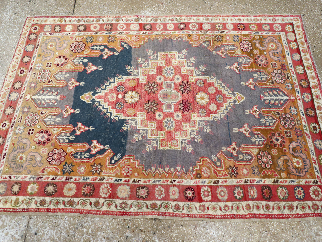 Antique Turkish Oushak Rug, No.15909 - Galerie Shabab