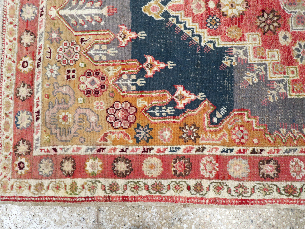 Antique Turkish Oushak Rug, No.15909 - Galerie Shabab