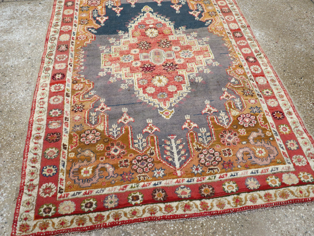 Antique Turkish Oushak Rug, No.15909 - Galerie Shabab