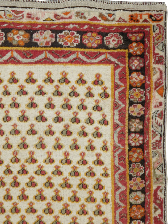 Antique Turkish Ghiordes Rug, No.15921 - Galerie Shabab