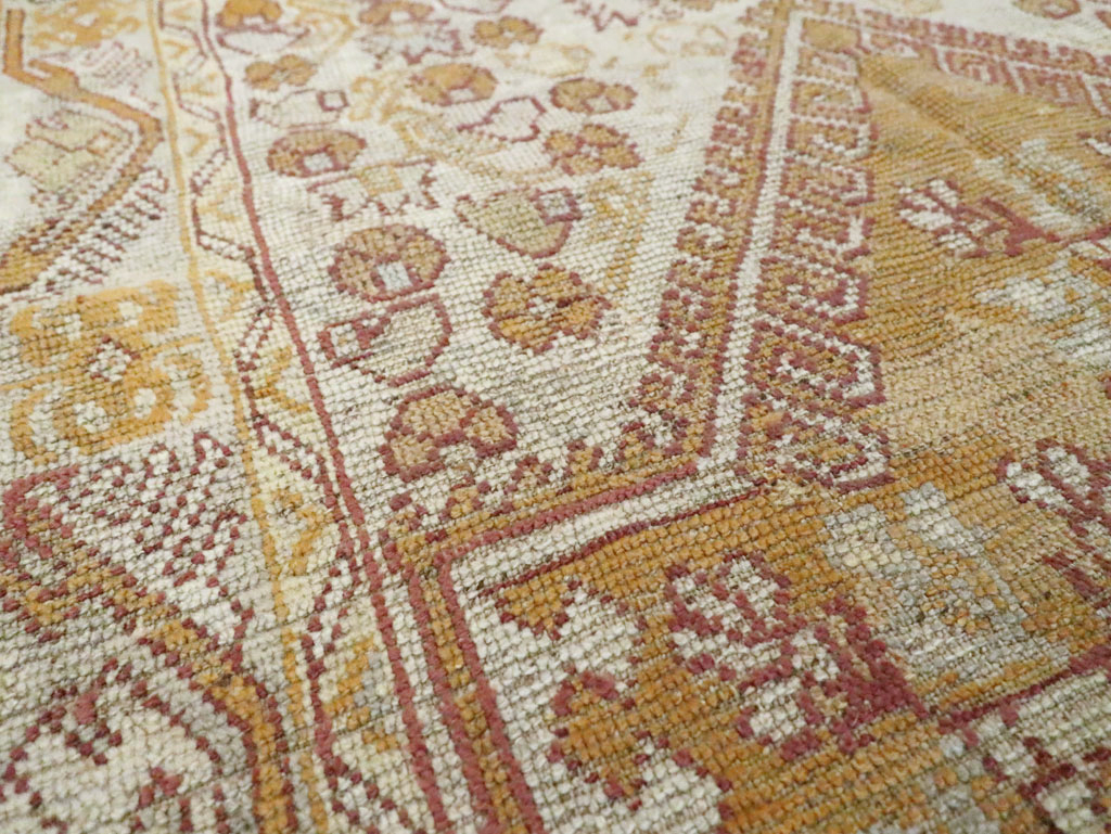 Antique Turkish Ghiordes Rug, No.15940 - Galerie Shabab