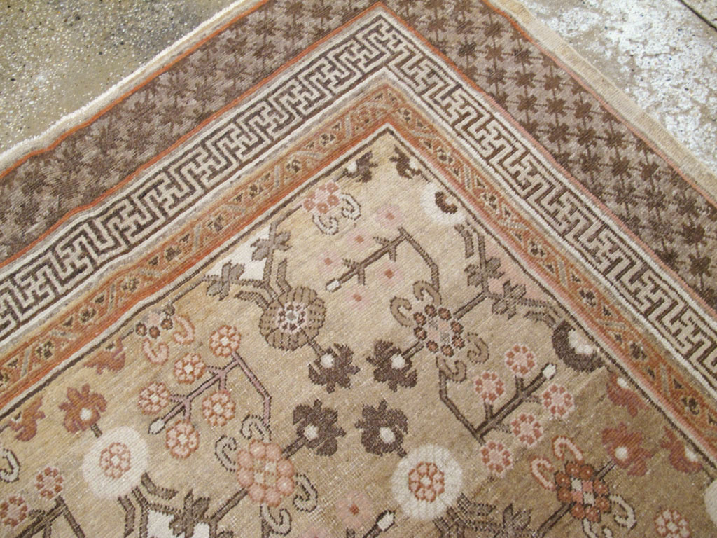 Antique East Turkestan Khotan Carpet, No.15942 - Galerie Shabab