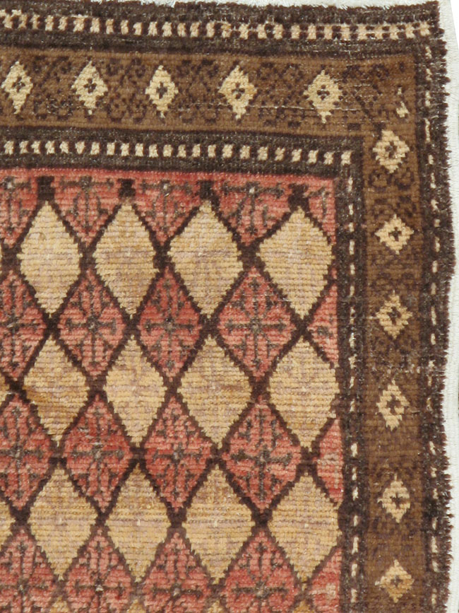 Vintage Turkish Anatolian Rug, No.15947 - Galerie Shabab