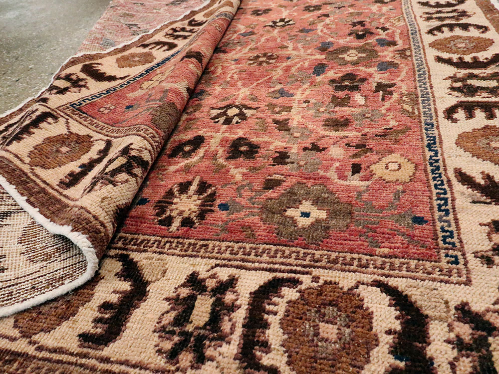 Vintage Turkish Anatolian Gallery Rug, No.15958 - Galerie Shabab