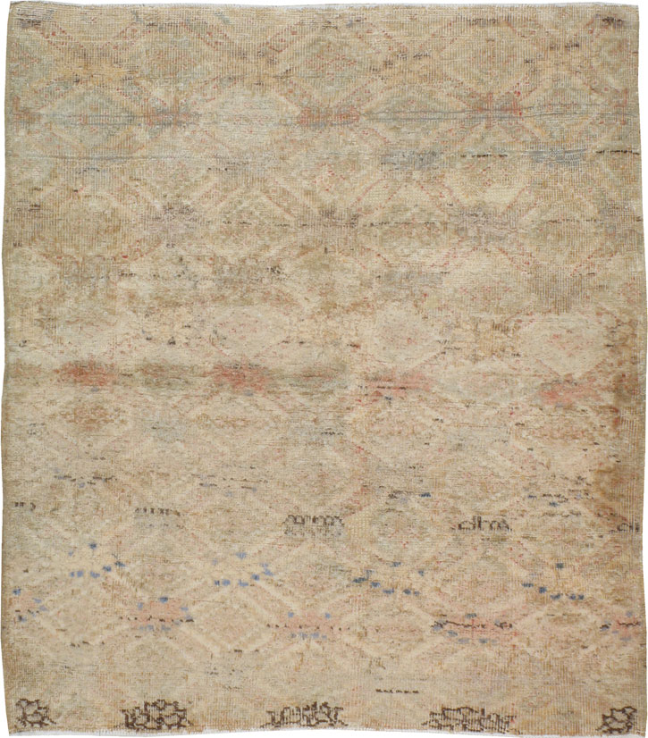 Vintage Turkish Anatolian Square Rug, No.15961 - Galerie Shabab