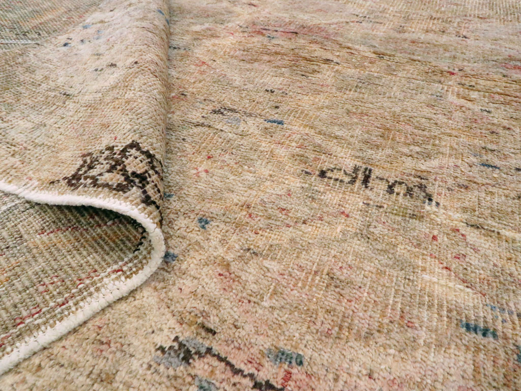 Vintage Turkish Anatolian Square Rug, No.15961 - Galerie Shabab