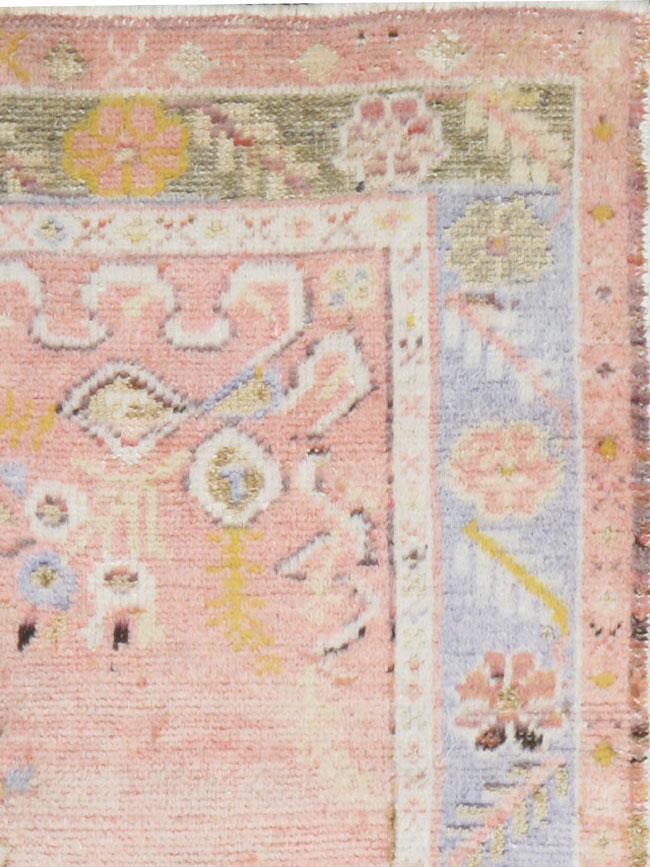 Vintage Oushak Rug, No.15986 - Galerie Shabab