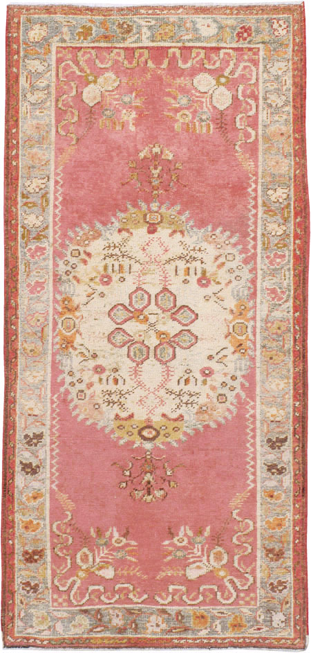 Antique Turkish Oushak Rug, No.15988 - Galerie Shabab